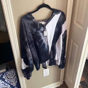Tie-Dye V-Neck Hoodie